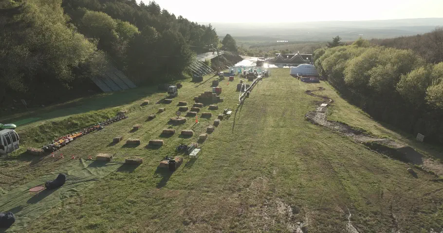 La Pinilla main stage in daylight